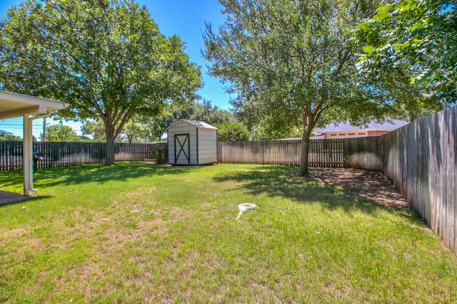 5111 Green Valley Trail, San Angelo, TX 76904
