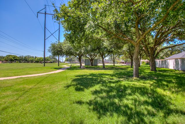 5111 Green Valley Trail, San Angelo, TX 76904