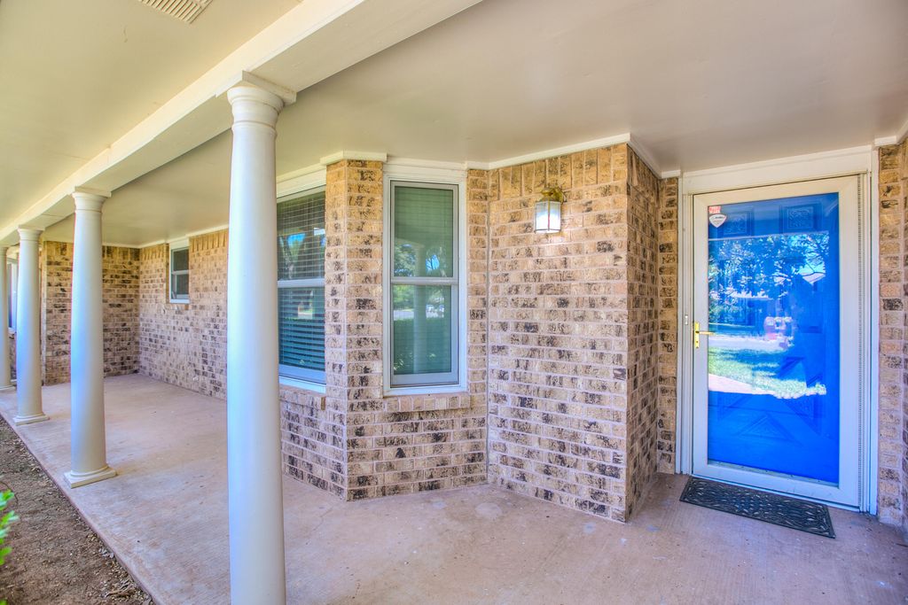 Image 5 of property listing at 5111 Green Valley Trail, San Angelo, TX 76904