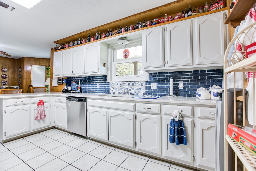 Image 7 of property listing at 5111 Green Valley Trail, San Angelo, TX 76904
