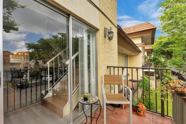 8600 SW 109th Ave 4-207, Miami, FL 33173