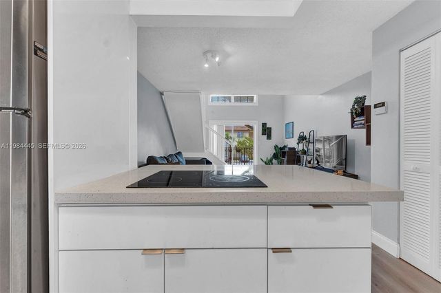 8600 SW 109th Ave 4-207, Miami, FL 33173