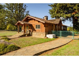 8690 LOOKINGGLASS Rd, Roseburg, OR 97471