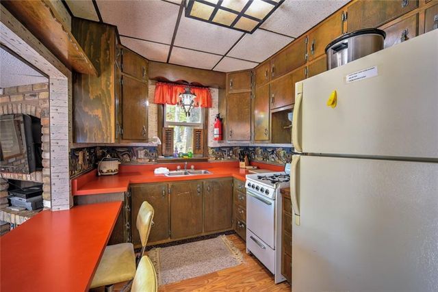 27711 Ettinger Road, Webster, WI 54893