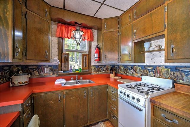 27711 Ettinger Road, Webster, WI 54893