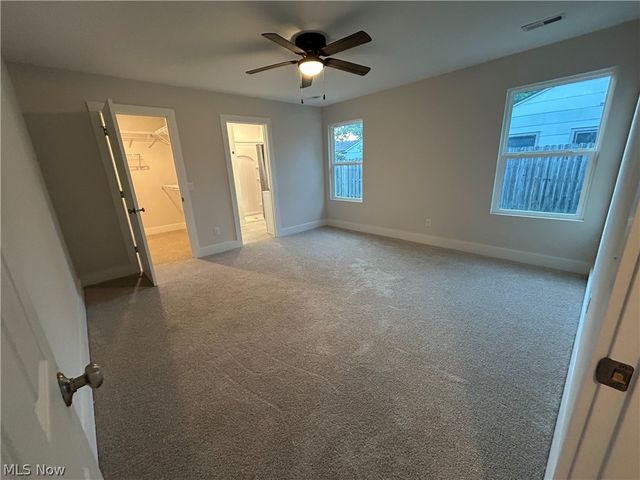 938 East Drive, Sheffield Lake, OH 44054