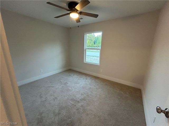 938 East Drive, Sheffield Lake, OH 44054