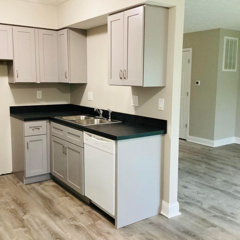 3423-3425 Demorest Road, Grove City, OH 43123