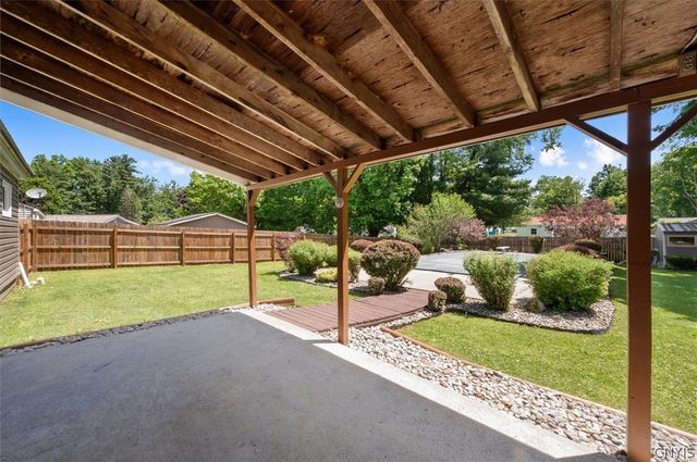 48 Beechnut, Whitestown, NY 13492