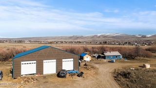 S 1141 Wenas Rd, Selah, WA 98942