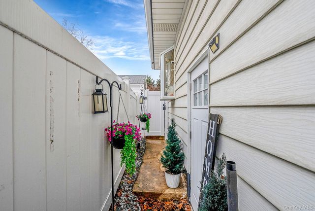 2270 Edna Court, Baldwin, NY 11510