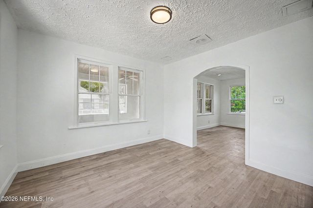 1551 W 2ND Street, Jacksonville, FL 32209