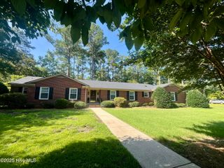 1215 Dunbar Drive, Laurinburg, NC 28352