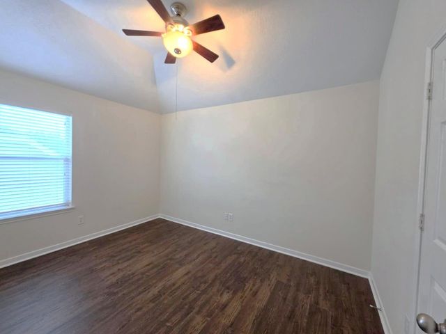 11404 Tidenhaven Ct, Pearland, TX 77584