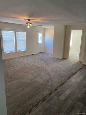 9922 Macbeth Street, Fenton, MI 48430