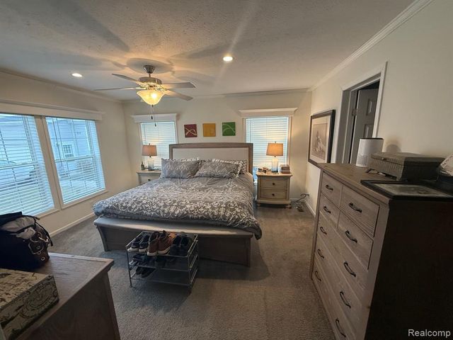 9922 Macbeth Street, Fenton, MI 48430