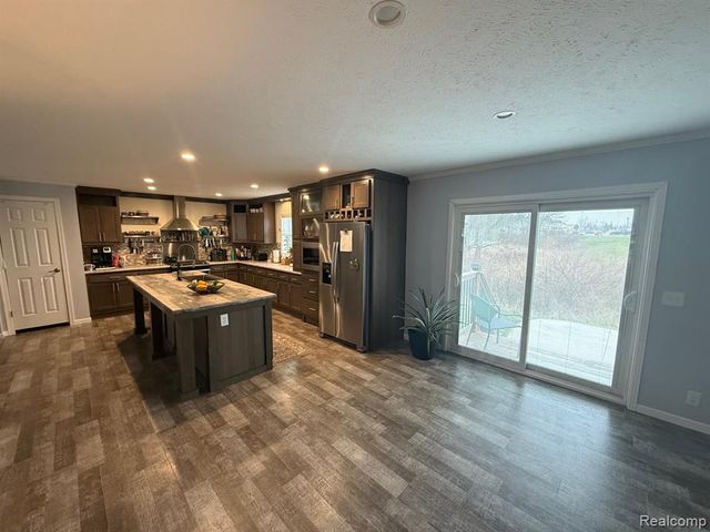 9922 Macbeth Street, Fenton, MI 48430