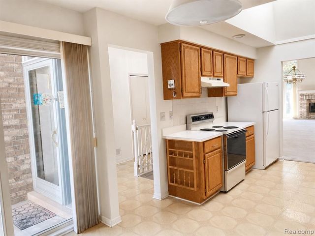 48781 Mill Bank Court, Shelby Twp, MI 48315