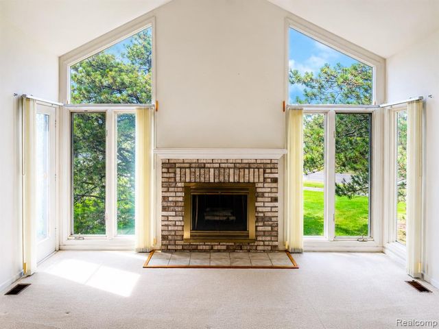 48781 Mill Bank Court, Shelby Twp, MI 48315