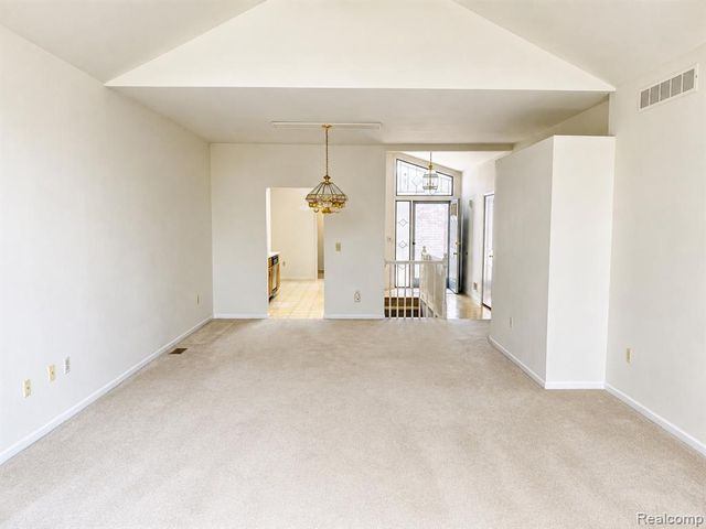 48781 Mill Bank Court, Shelby Twp, MI 48315