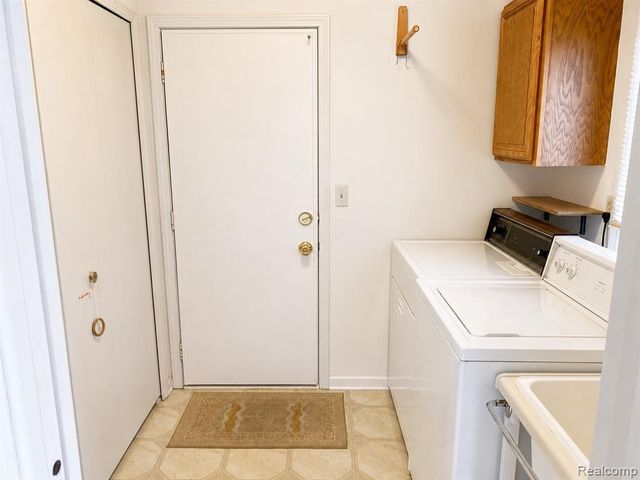 48781 Mill Bank Court, Shelby Twp, MI 48315