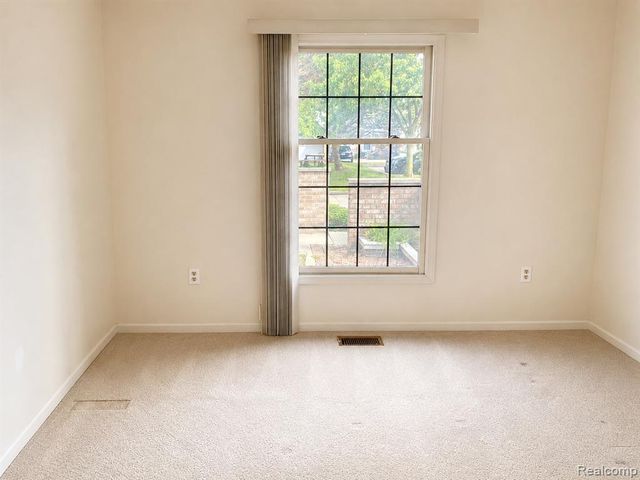 48781 Mill Bank Court, Shelby Twp, MI 48315