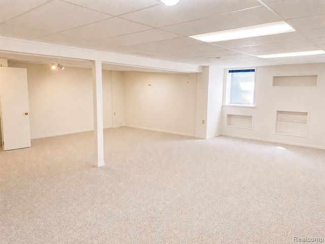 48781 Mill Bank Court, Shelby Twp, MI 48315