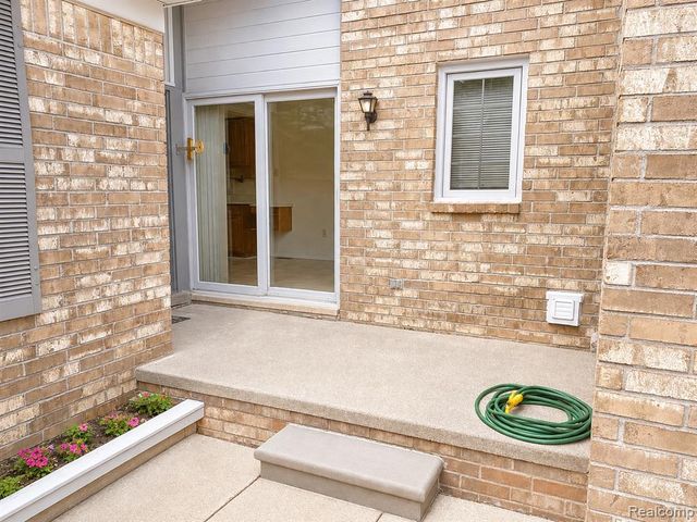 48781 Mill Bank Court, Shelby Twp, MI 48315