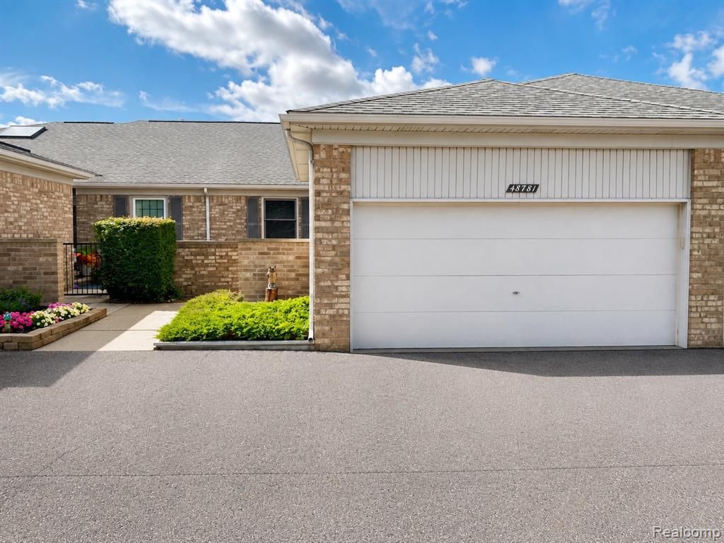 48781 Mill Bank Court, Shelby Twp, MI 48315