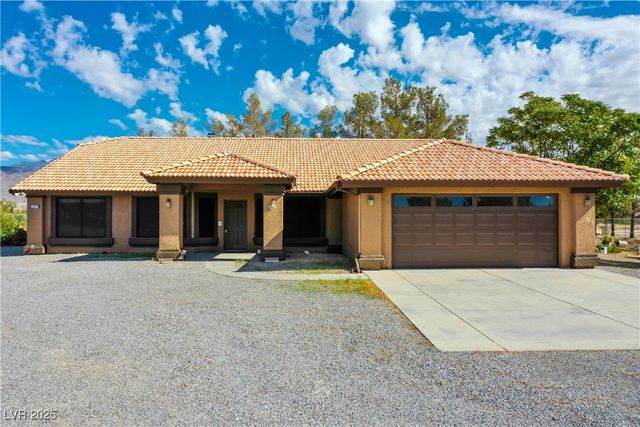 3051 South Rainbow Avenue, Pahrump, NV 89048