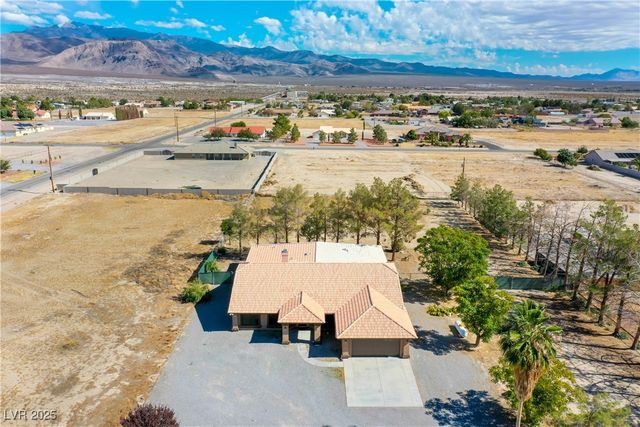 3051 South Rainbow Avenue, Pahrump, NV 89048
