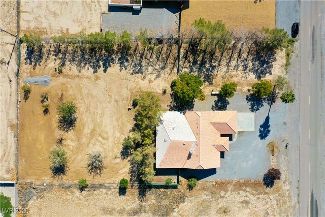 3051 South Rainbow Avenue, Pahrump, NV 89048