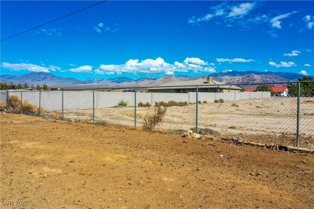 3051 South Rainbow Avenue, Pahrump, NV 89048