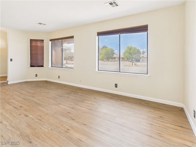 3051 South Rainbow Avenue, Pahrump, NV 89048