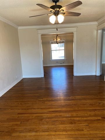 3828 Collinwood Avenue, Fort Worth, TX 76107