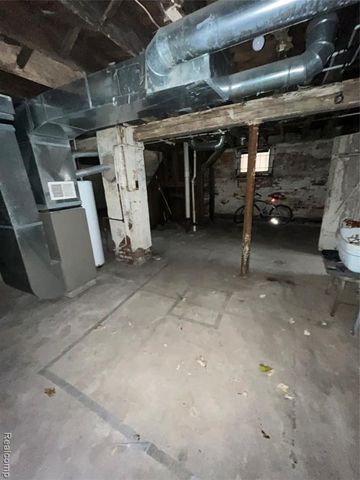 2533 Seyburn Street, Detroit, MI 48214