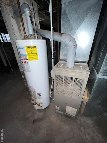 2533 Seyburn Street, Detroit, MI 48214