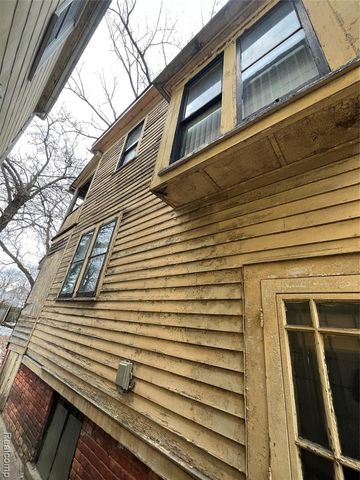 2533 Seyburn Street, Detroit, MI 48214