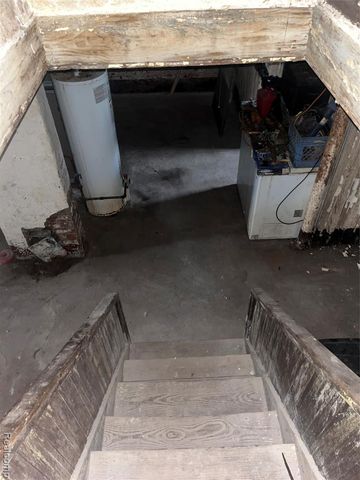 2533 Seyburn Street, Detroit, MI 48214