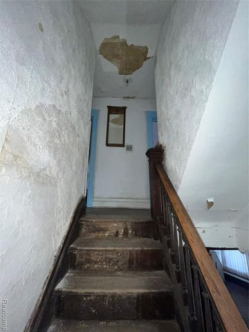 2533 Seyburn Street, Detroit, MI 48214