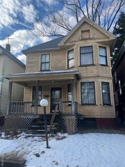2533 Seyburn Street, Detroit, MI 48214