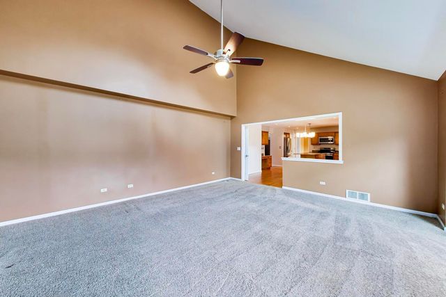 840 NAPA Lane, Aurora, IL 60502