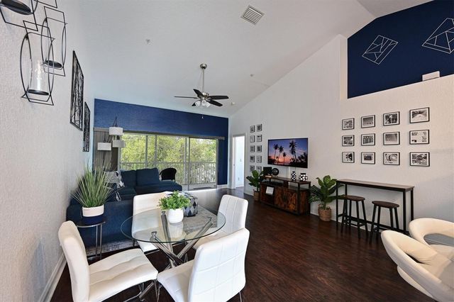 6589 FAIRWAY GARDENS DRIVE 202, Bradenton, FL 34203