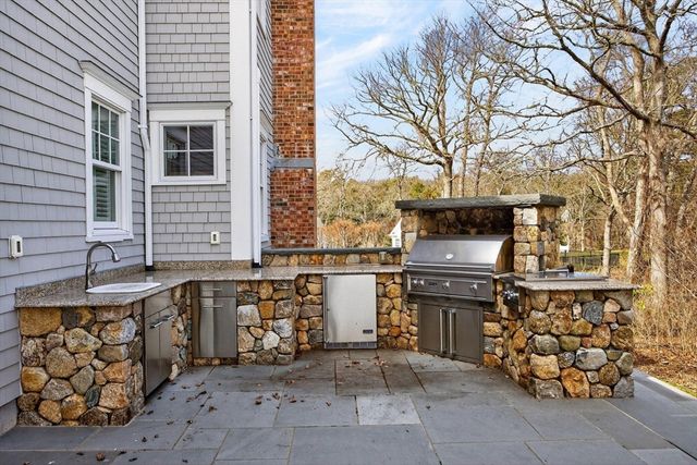 77 Towhee Lane, Orleans, MA 02653