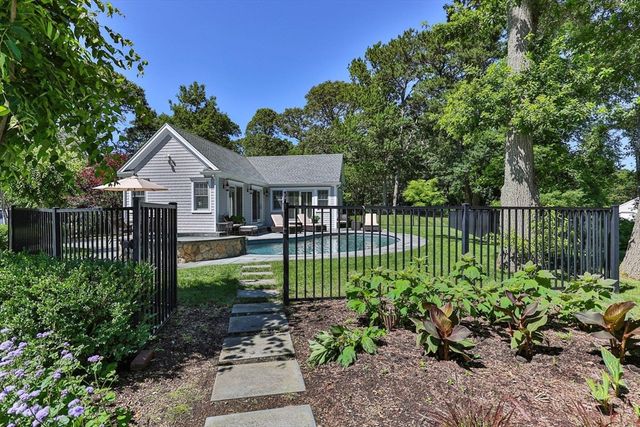 77 Towhee Lane, Orleans, MA 02653