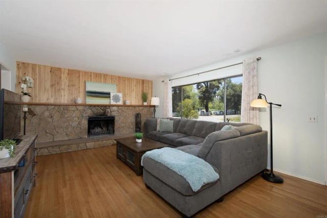 1687 S Citrus, Escondido, CA 92027