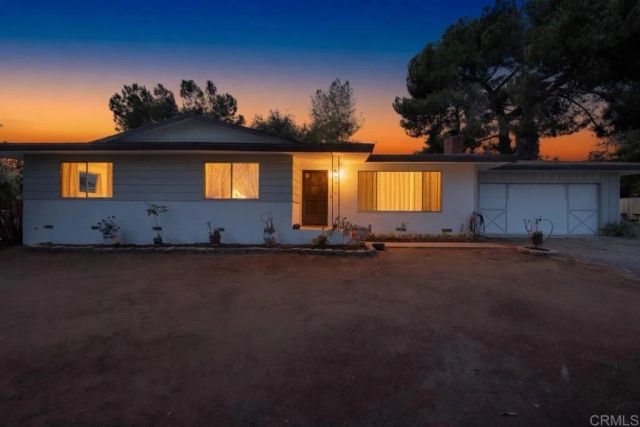 1687 S Citrus, Escondido, CA 92027