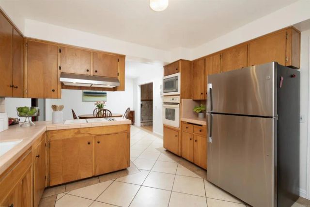 1687 S Citrus, Escondido, CA 92027