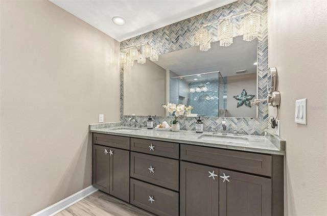 2875 66TH TERRACE S, St Petersburg, FL 33712