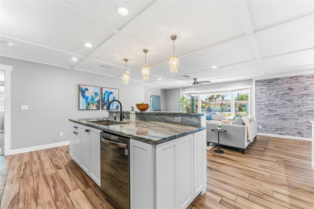 2875 66TH TERRACE S, St Petersburg, FL 33712